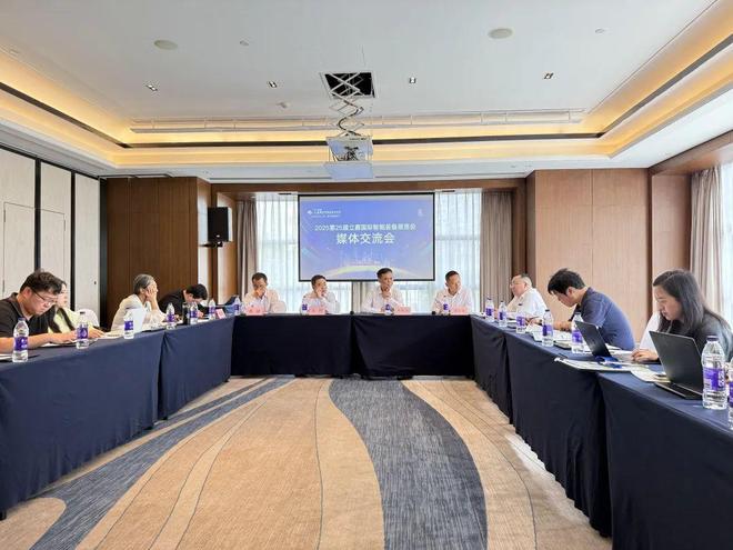 届立嘉展媒体交流会5月8日在渝召开CQ9电子游戏平台盛幕将启！第25(图2)